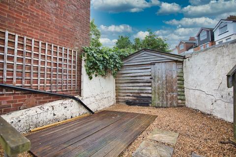 2 Burrow Road, Folkestone, CT19 6DH
