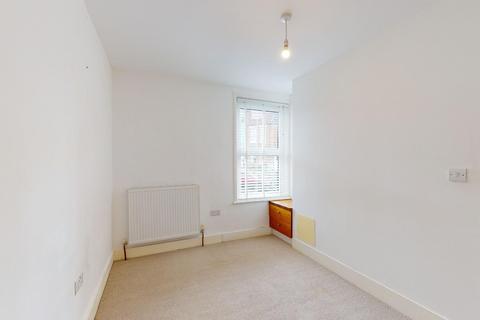 2 Burrow Road, Folkestone, CT19 6DH