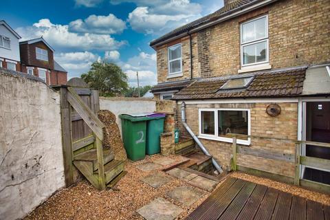 2 Burrow Road, Folkestone, CT19 6DH