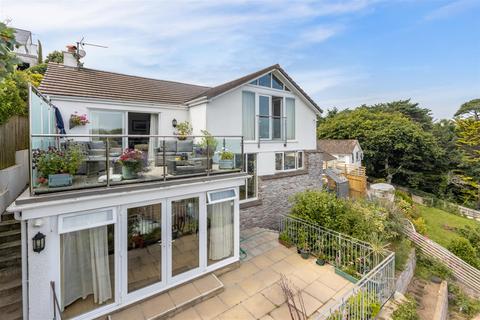 Beacon House Bonfire Hill, Salcombe, TQ8 8EF