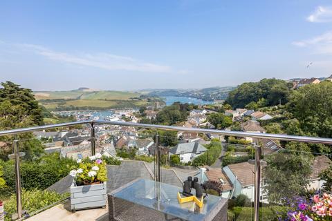 Beacon House Bonfire Hill, Salcombe, TQ8 8EF