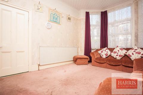 93 Bathurst Gardens, London, NW10 5JJ