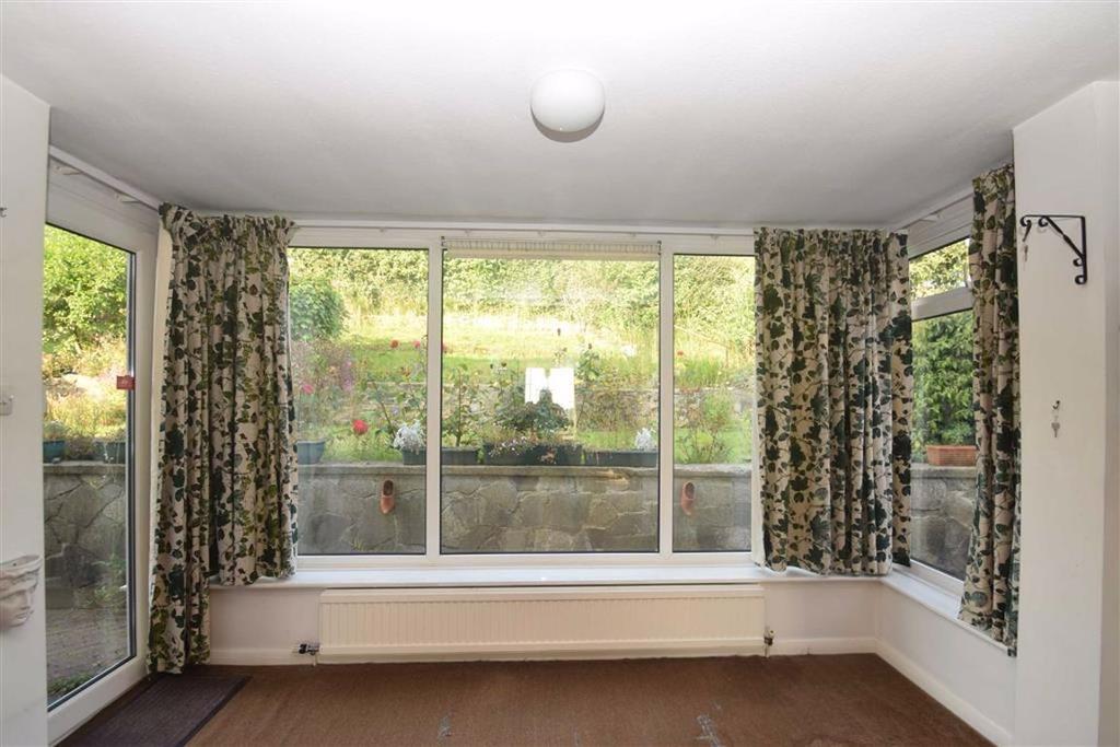 Box Hill, Scarborough, North... 3 bed detached house £325,000
