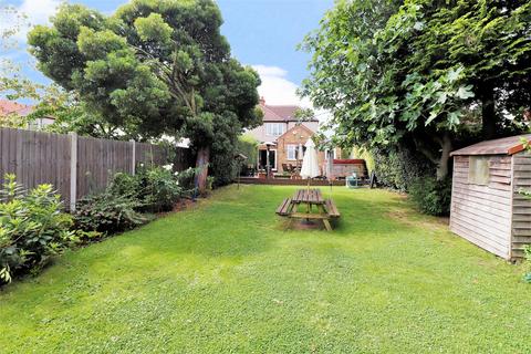 12 Silverdale Road, Bexleyheath, DA7 5AB