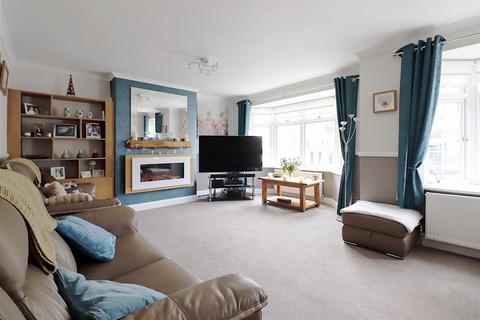 12 Silverdale Road, Bexleyheath, DA7 5AB
