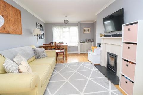37 Baker Avenue, Hatfield Peverel, Chelmsford, CM3 2LH