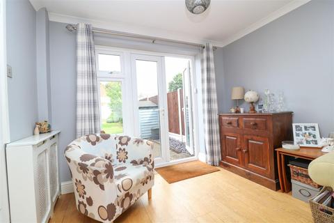 37 Baker Avenue, Hatfield Peverel, Chelmsford, CM3 2LH