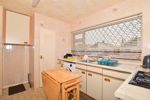 7 Meadow Close, Herne Bay, CT6 6NN
