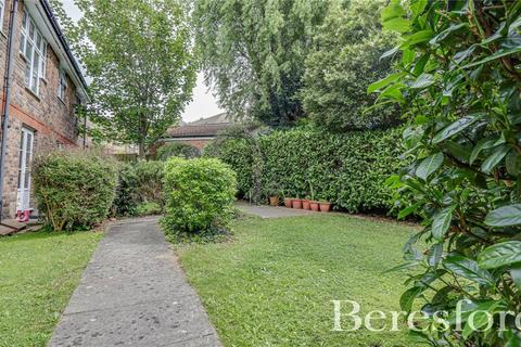 Flat 14, Swallow Court Gresham Close, Brentwood, CM14 4GW