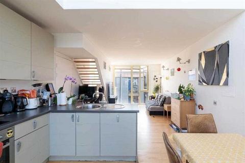 2 bedroom apartment for sale, Becquerel Court, Childlane London, Greenwich