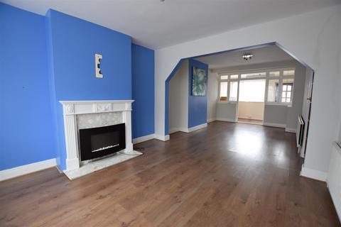 43 Adelaide Gardens, Romford, RM6 6SS