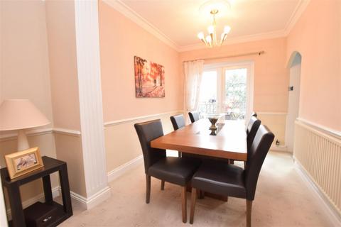 3 bedroom end of terrace house for sale, Coombewood Drive, Chadwell Heath, Romford, RM6