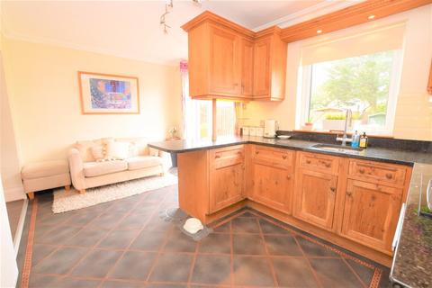 32 Reynolds Avenue, Chadwell Heath, Romford, RM6 4NS