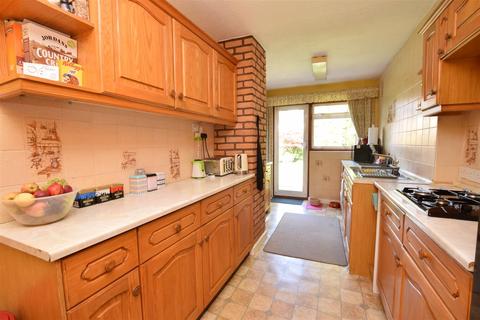 12 Farrance Road, Romford, RM6 6EB
