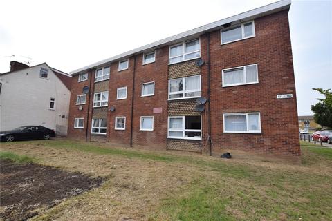 139 Shepherds Close, Romford, RM6 5AJ