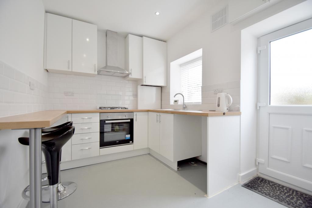 Barley Hill, Garforth, Leeds, LS25 2 bed terraced house £750 pcm (£