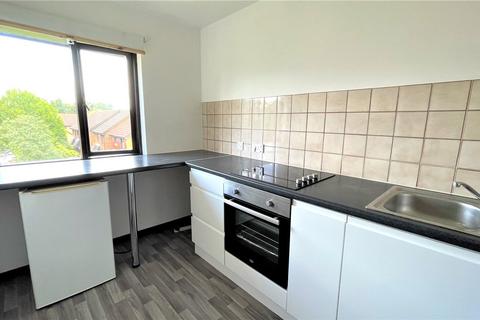 1 bedroom apartment to rent, Deerhurst Close, Feltham, TW13