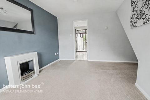 2 bedroom semi-detached house to rent, Lionel Grove, Stoke-on-trent