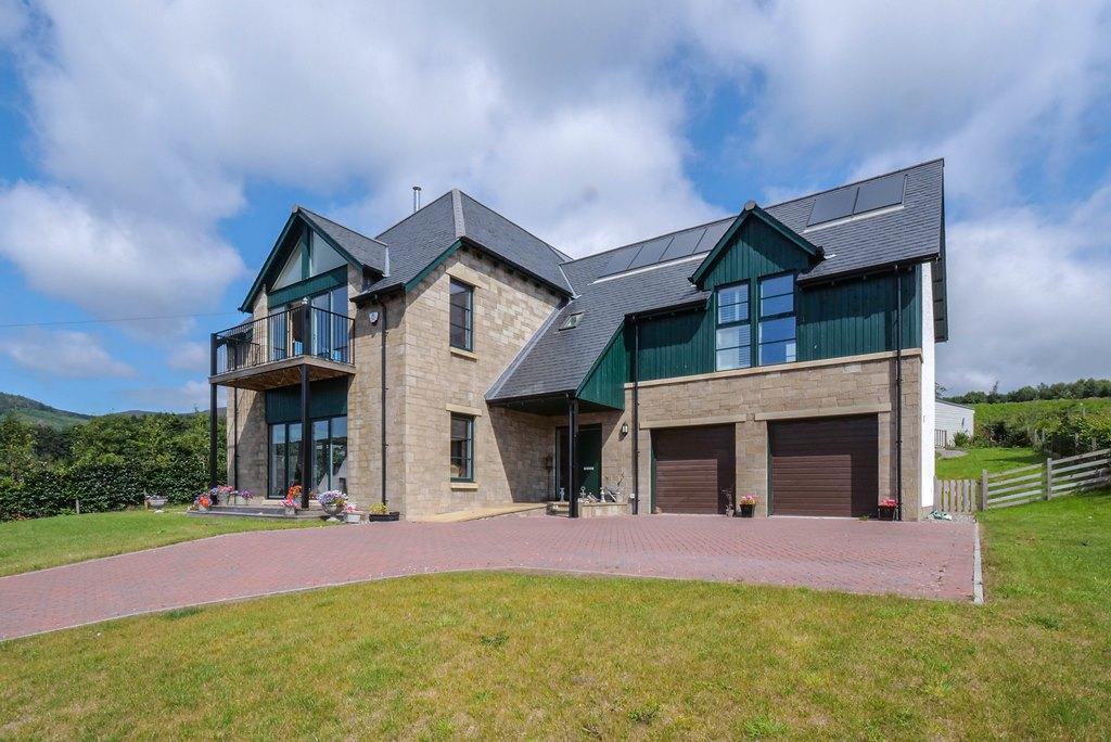 2 Kinnaird Braes, By Pitlochry... 4 bed detached house £730,000