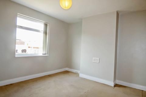 2 bedroom ground floor flat to rent - Alfred Avenue, Bedlington, Northumberland, NE22 5AZ