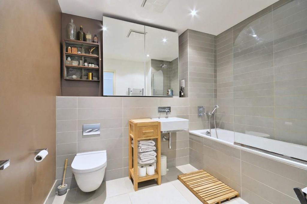 Family bathroom