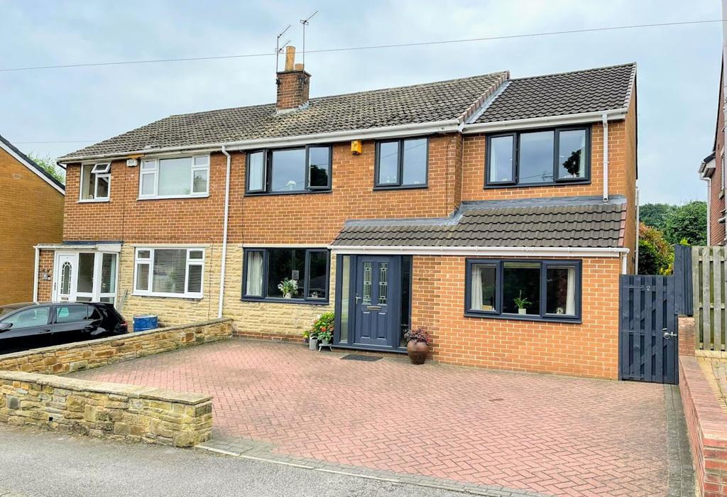 Ratten Row, Dodworth, Barnsley, S75 3RZ 5 bed semidetached house £