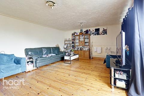 24 Courtleet Way, Nottingham, NG6 8FG