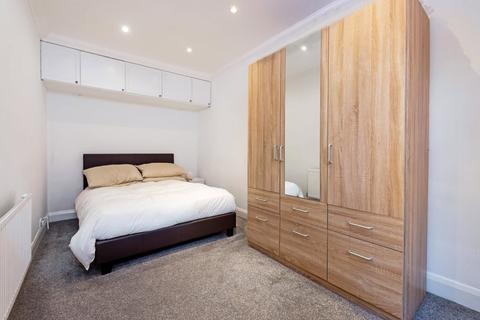 1 bedroom apartment for sale, Eton Avenue, London, NW3