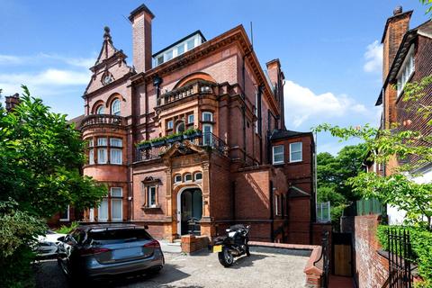 Eton Avenue, London, NW3