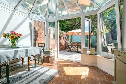 58 Falcon View, Winchester, SO22 4EP