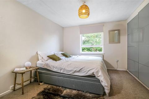 58 Falcon View, Winchester, SO22 4EP