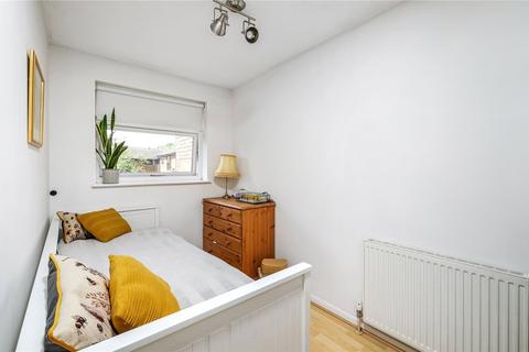 58 Falcon View, Winchester, SO22 4EP