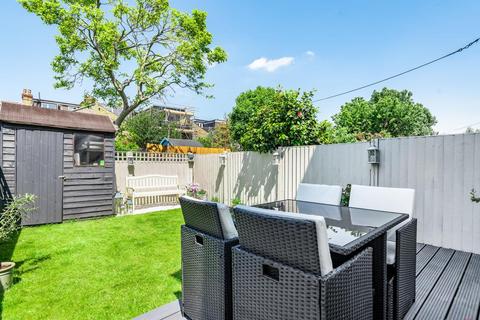 5 Waldron Road, London, SW18 3TB