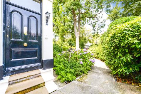 14 Fairfield Crescent, Fairfield, Liverpool, L6 8PJ