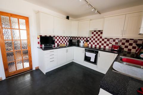 2 bedroom semi-detached house for sale, Kings Avenue, Framlingham, Suffolk