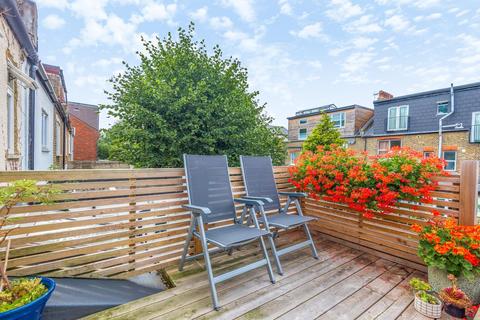 5 Robson Road, London, SE27 9LA