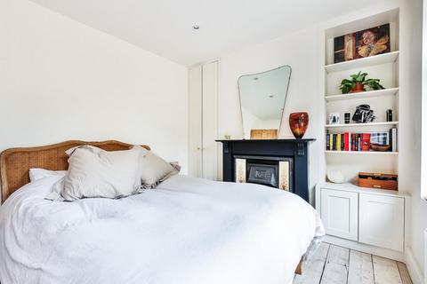 5 Robson Road, London, SE27 9LA