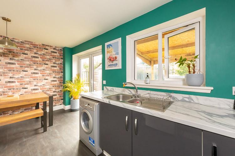 Kitchen/Dining
