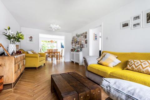 20 Bartholomew Close, Haslemere, GU27 1EN