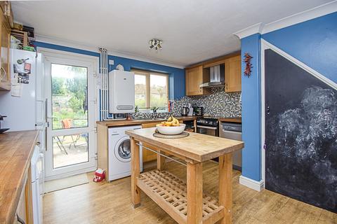 59 Down Street, West Molesey, KT8 2SY