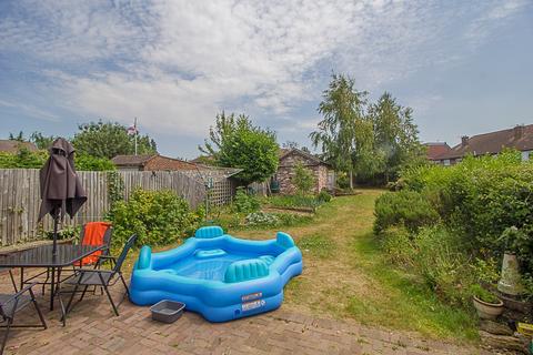 59 Down Street, West Molesey, KT8 2SY