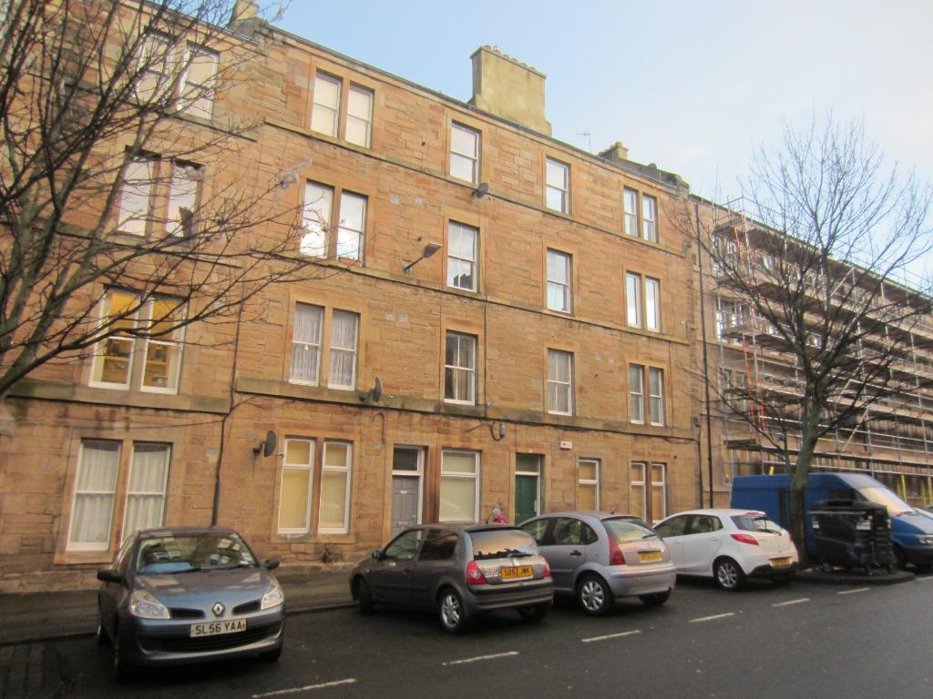 Balfour Street, Leith, Edinburgh, EH6 2 bed flat £800 pcm (£185 pw)