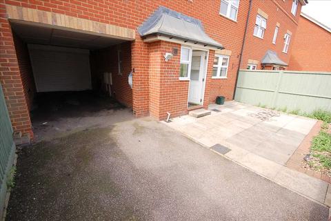 26 Goodwin Close, Chelmsford, CM2 9GX