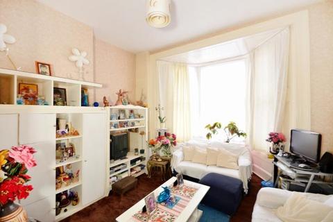23 Stuart Crescent, London, N22 5NN