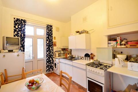 23 Stuart Crescent, London, N22 5NN