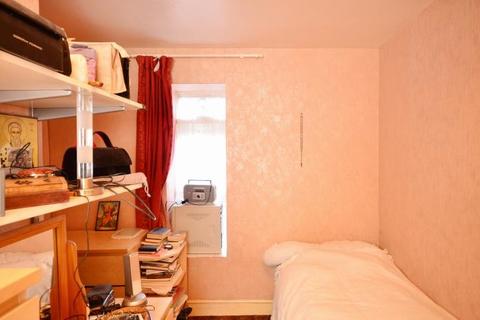 23 Stuart Crescent, London, N22 5NN