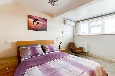27 Fairview Road, Sutton, SM1 4PD