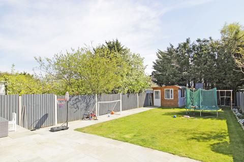 91 Crouch Croft, London, SE9 3HZ