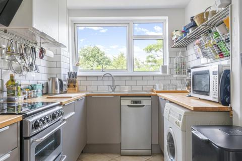 22 Parkwood, Beckenham, BR3 1TR