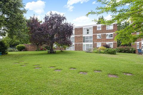 22 Parkwood, Beckenham, BR3 1TR